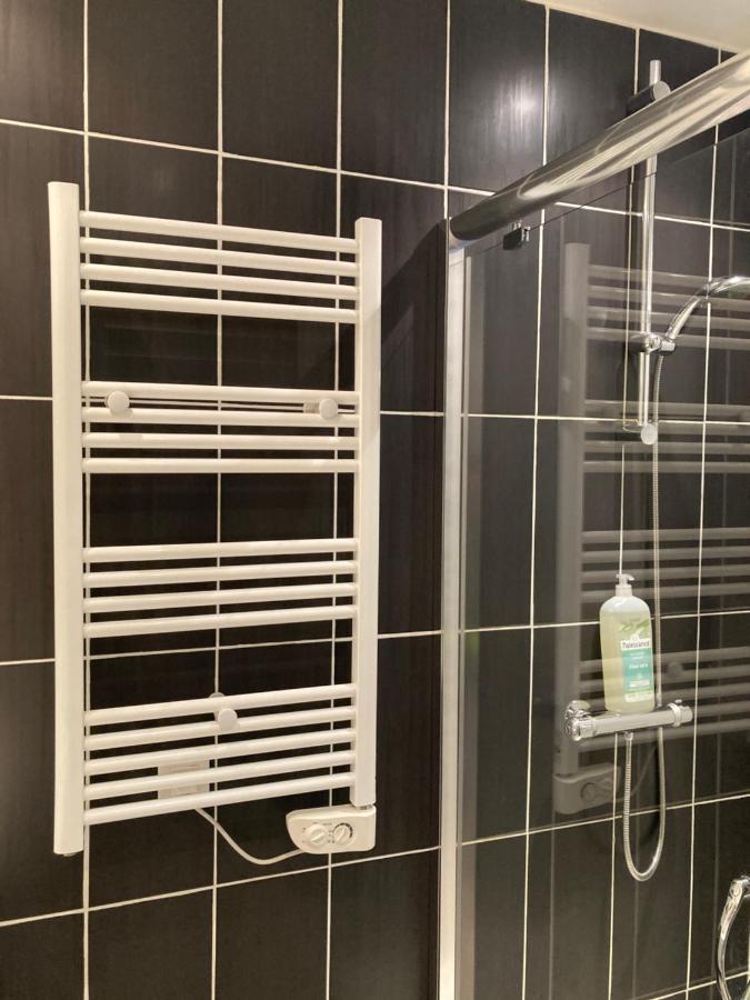 엠브룬 Stu_Duo Au Plan D'Eau. 아파트 외부 사진